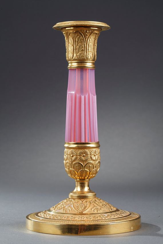 Candlestick in gilded bronze and opaline | MasterArt